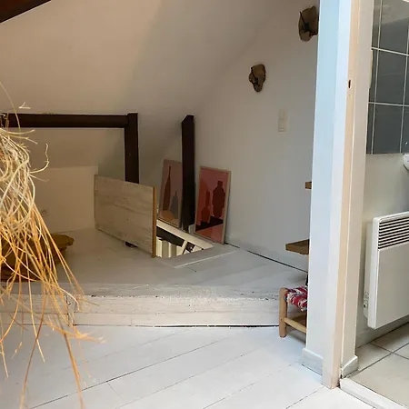 La Source, Maison De Vieux *