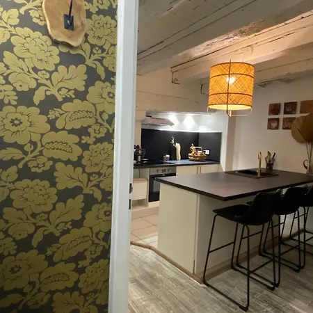 La Source, Maison De Vieux Hébergement de vacances *